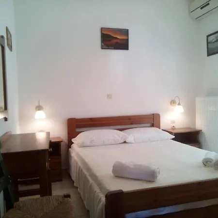 Pezoula Plaka *